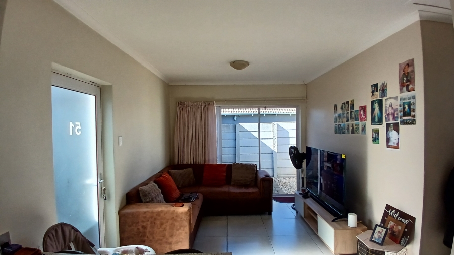 To Let 2 Bedroom Property for Rent in Overbaakens Eastern Cape